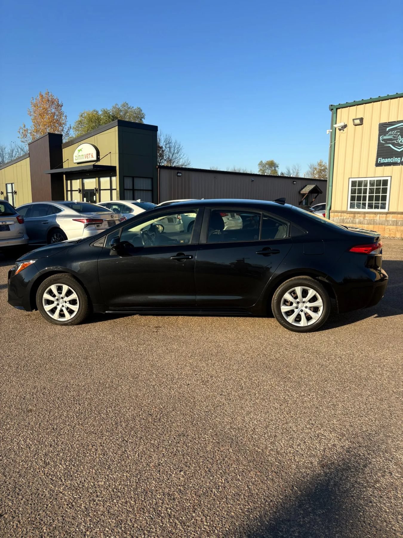 Used 2020 Toyota Corolla LE FWD image 8