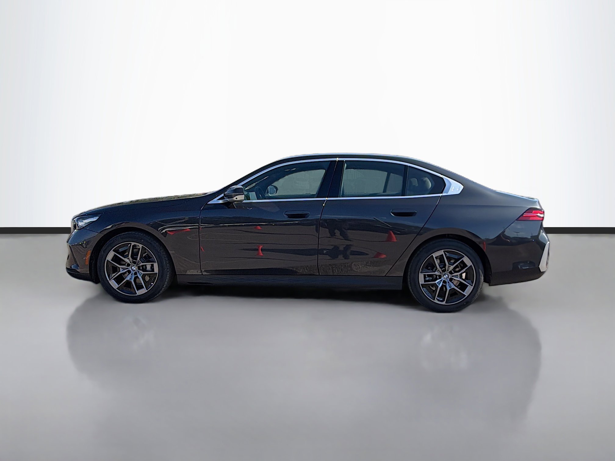 New 2026 BMW 530i w/ Convenience Package image 6