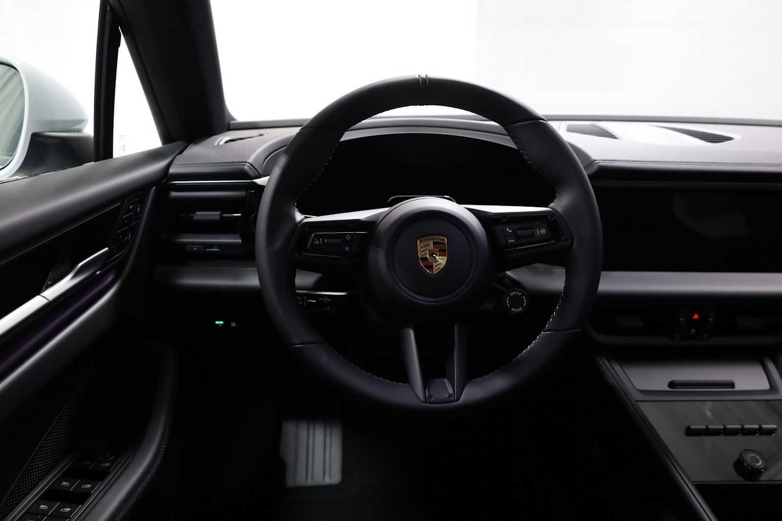 New 2026 Porsche Macan 4 Electric AWD/4WD image 23