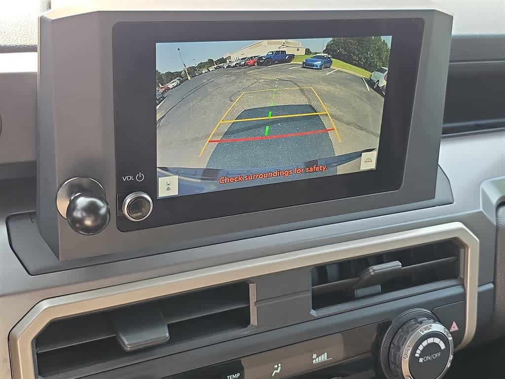 Used 2024 Toyota Tacoma SR5 AWD/4WD image 20