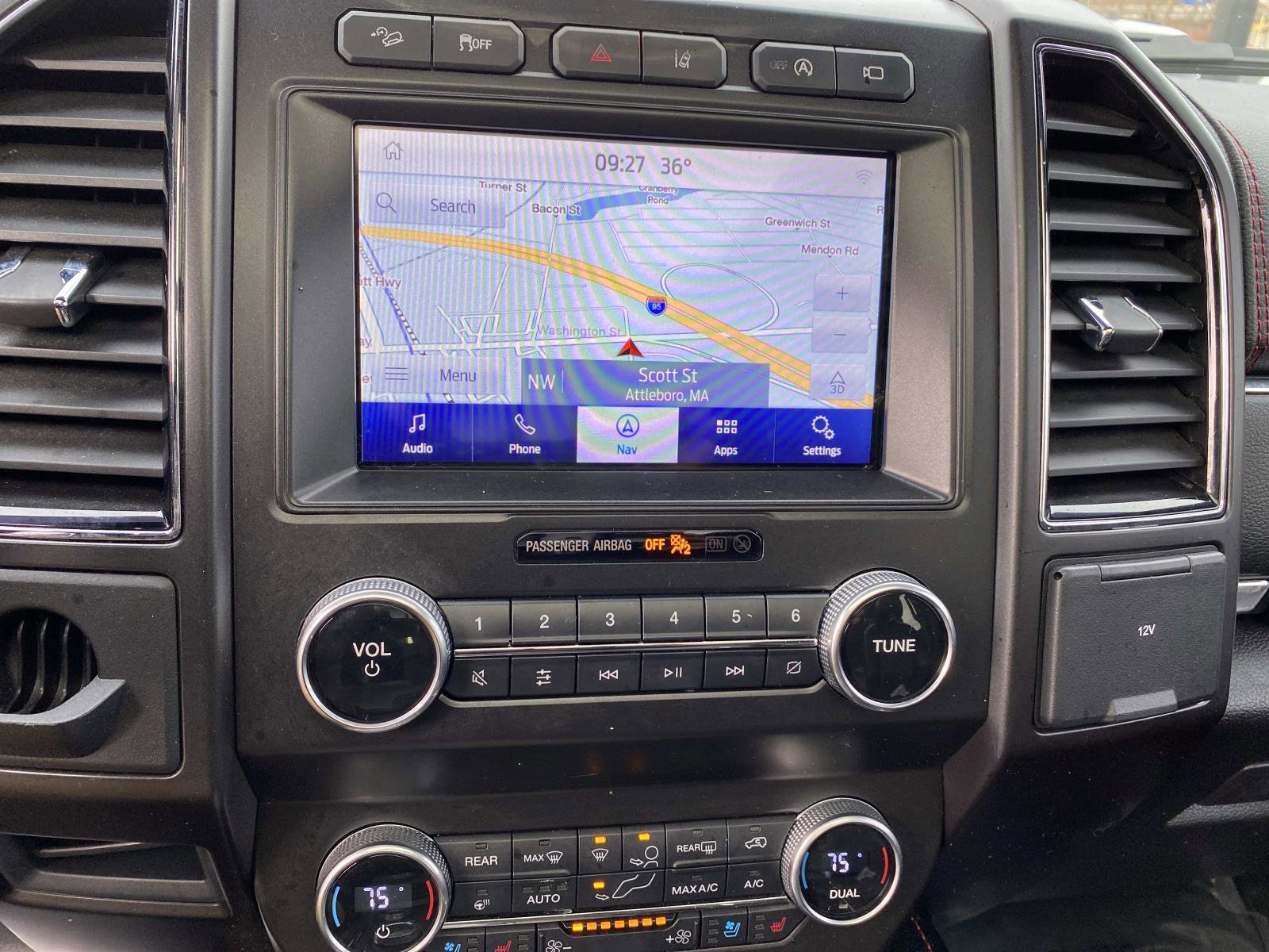 Used 2021 Ford Expedition Limited image 12