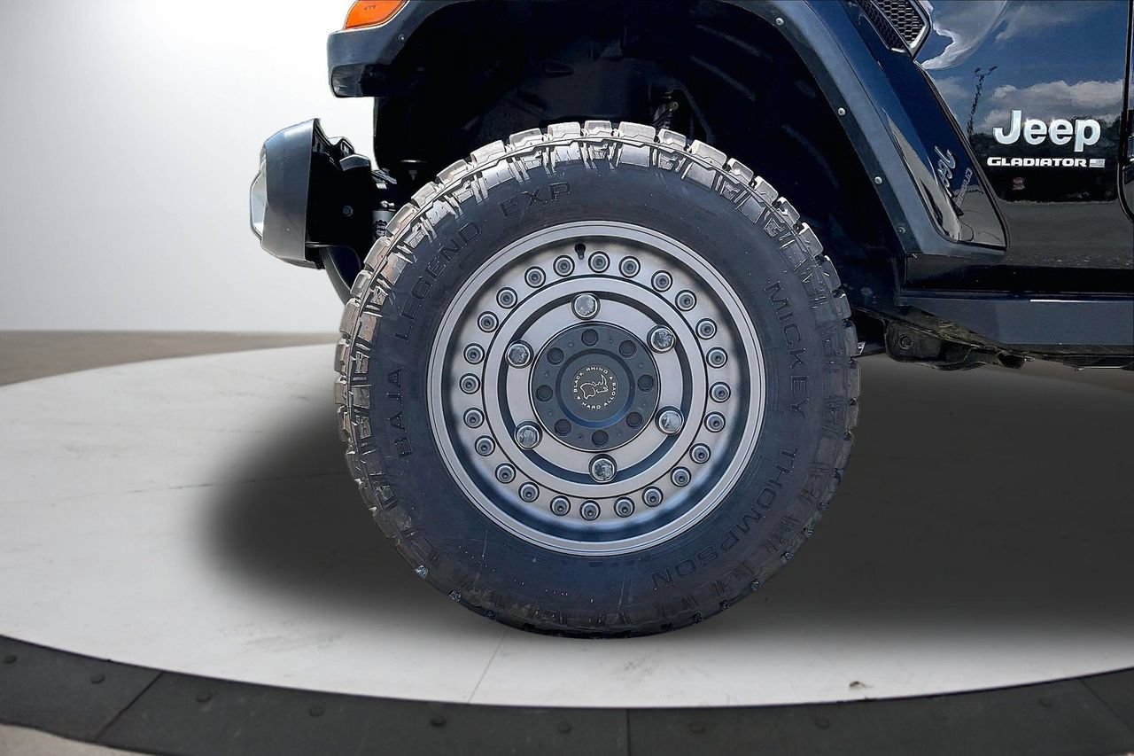 Used 2023 Jeep Gladiator Overland AWD/4WD image 33