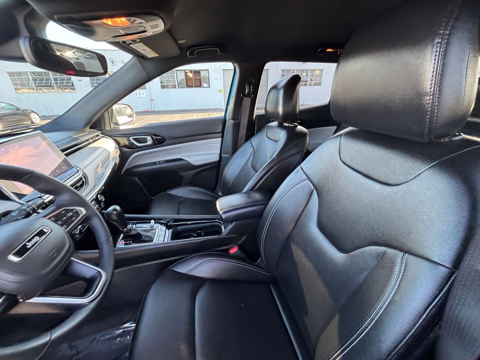 Used 2025 Jeep Compass Limited AWD/4WD image 27