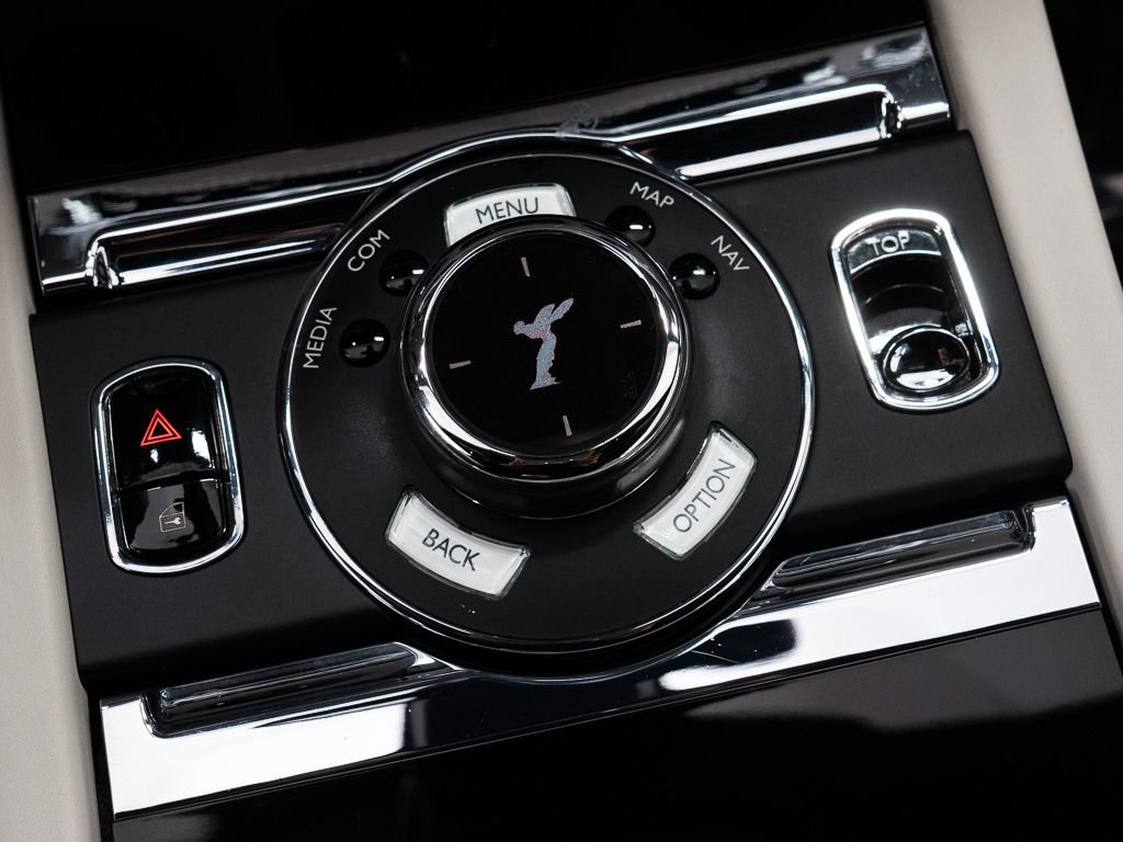 Certified 2018 Rolls-Royce Dawn RWD image 40