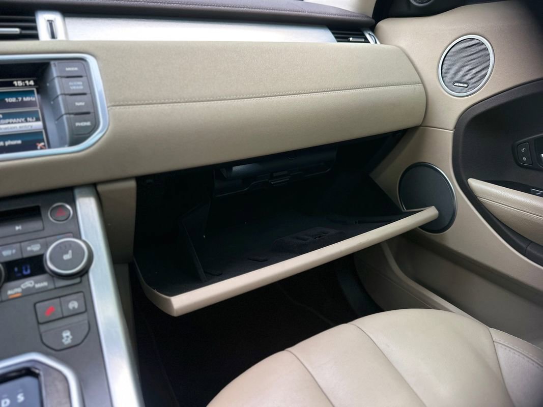 Used 2015 Land Rover Range Rover Evoque Pure Plus image 25