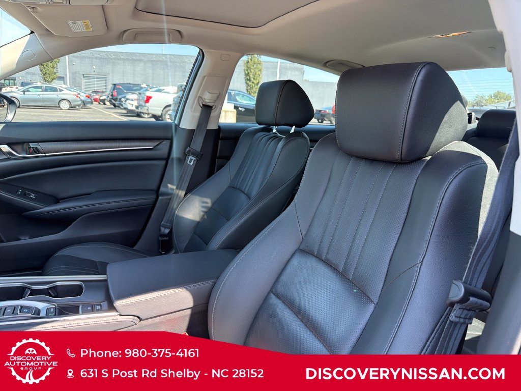 Used 2021 Honda Accord Touring image 14