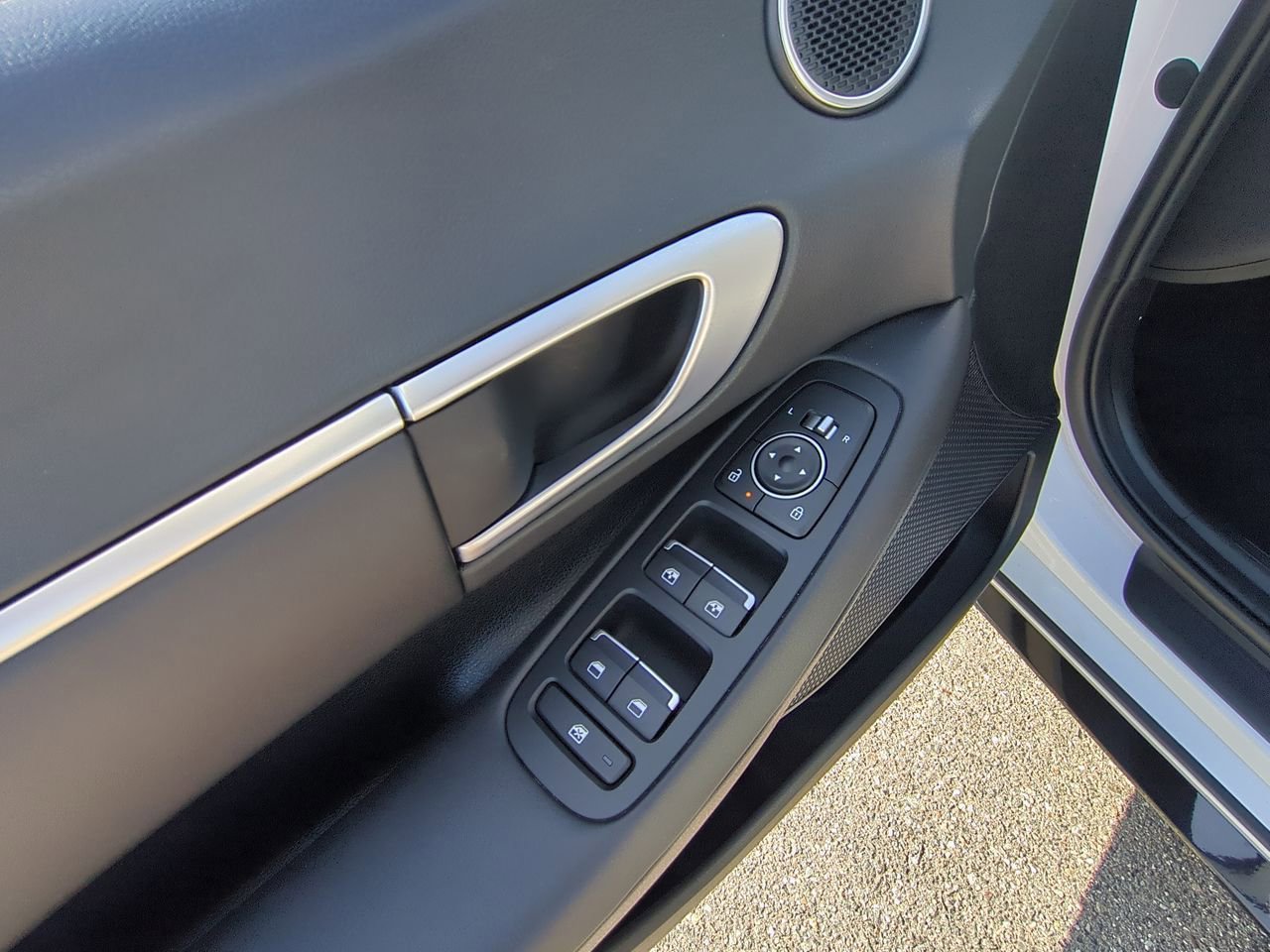 Used 2025 Hyundai Sonata SEL FWD image 22