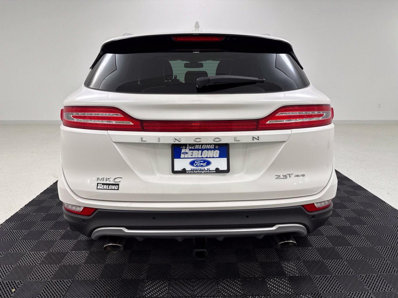 Used 2017 Lincoln MKC Reserve w/ Lincoln MKC Climate Package AWD/4WD image 6