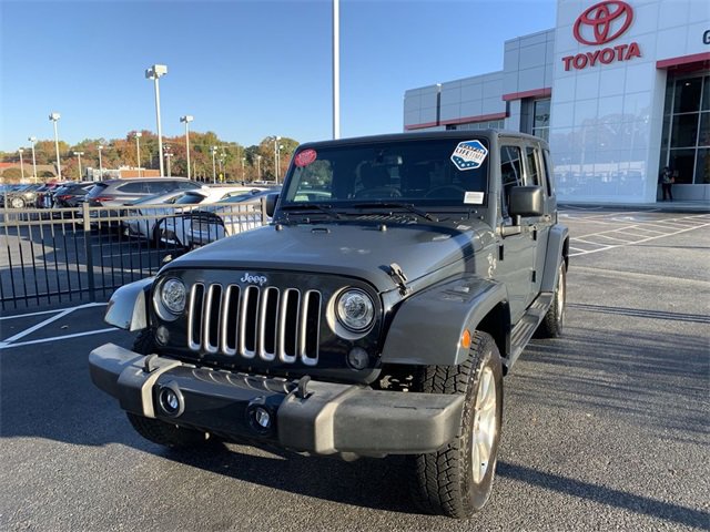 Used 2017 Jeep Wrangler Unlimited Sahara w/ Connectivity Group image 1