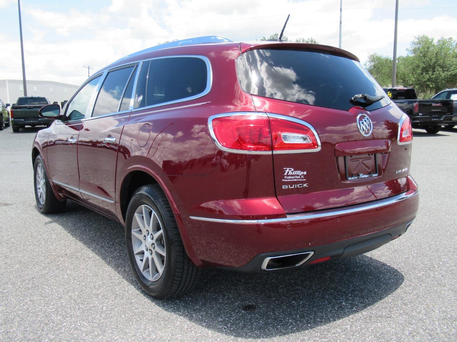 Used 2016 Buick Enclave Leather FWD image 5