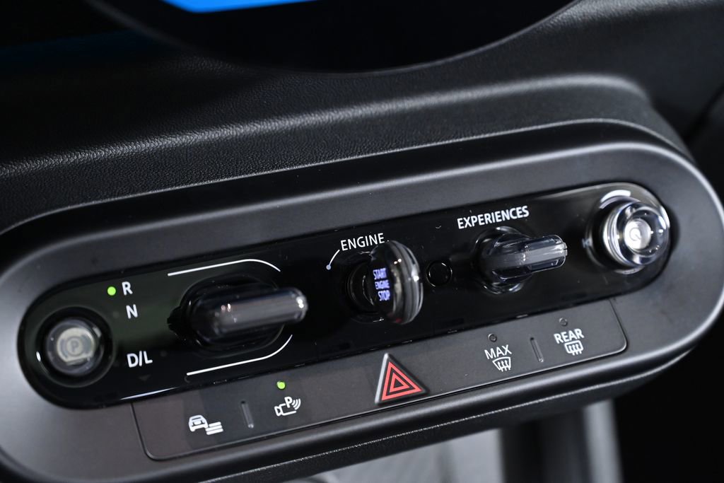 Certified 2025 MINI Cooper 2-Door Hardtop image 15