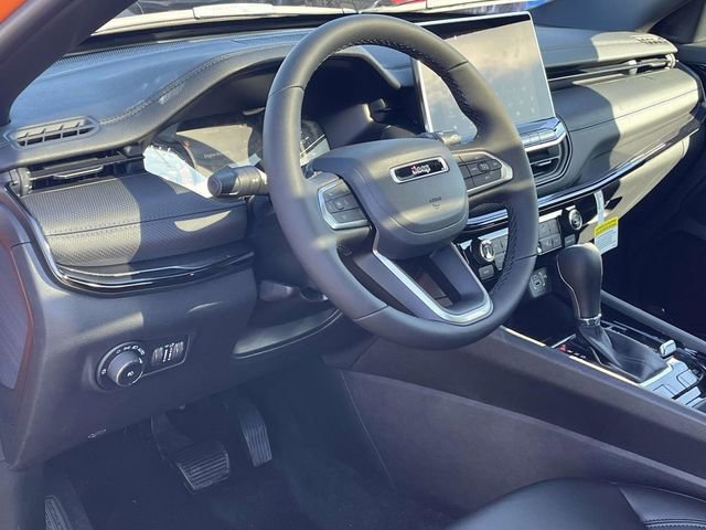 New 2026 Jeep Compass Latitude image 9
