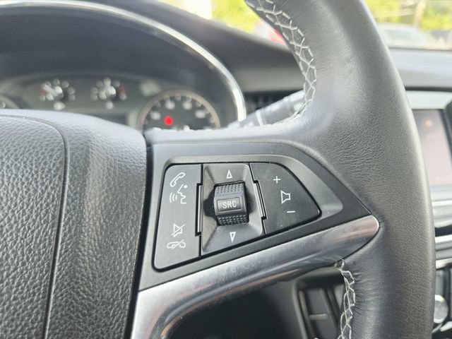Certified 2022 Buick Encore Preferred w/ Safety Package AWD/4WD image 17