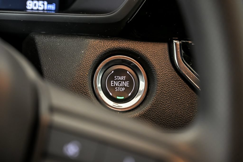 Used 2025 Chevrolet Colorado Trail Boss AWD/4WD image 18