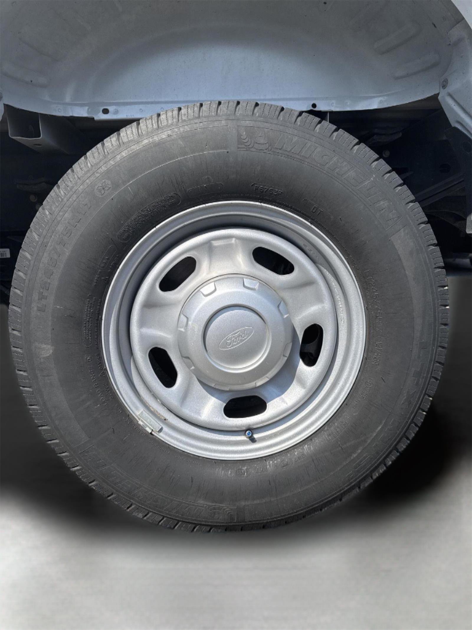 Used 2022 Ford F250 XL w/ Power Equipment Group image 13