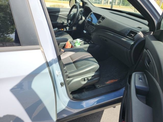 Used 2022 Honda Passport TrailSport image 14