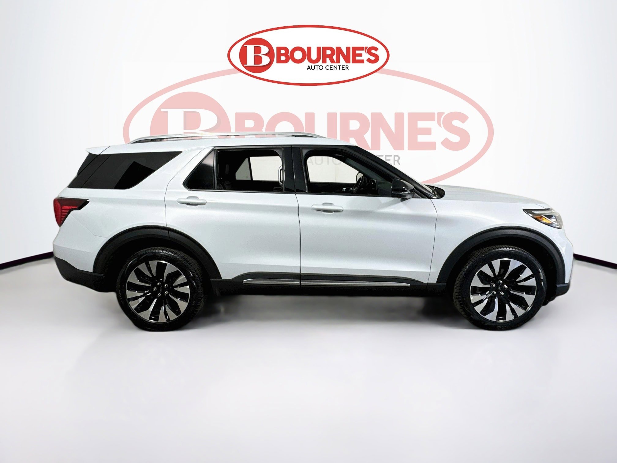 Used 2025 Ford Explorer Platinum w/ LUX Leather Package AWD/4WD image 13