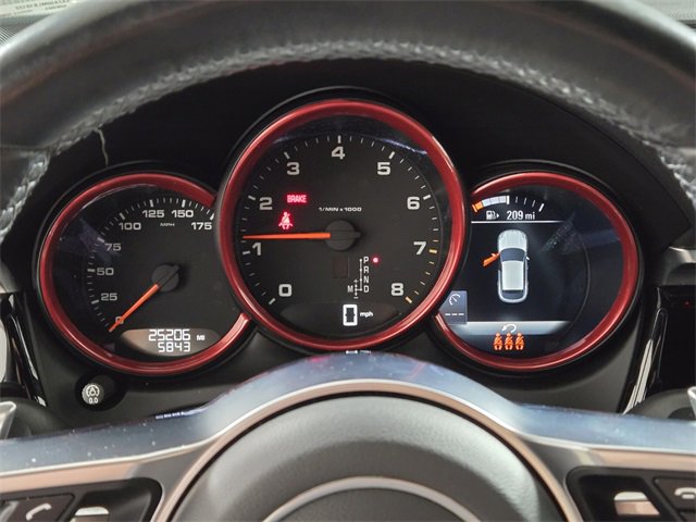 Used 2021 Porsche Macan Base image 34