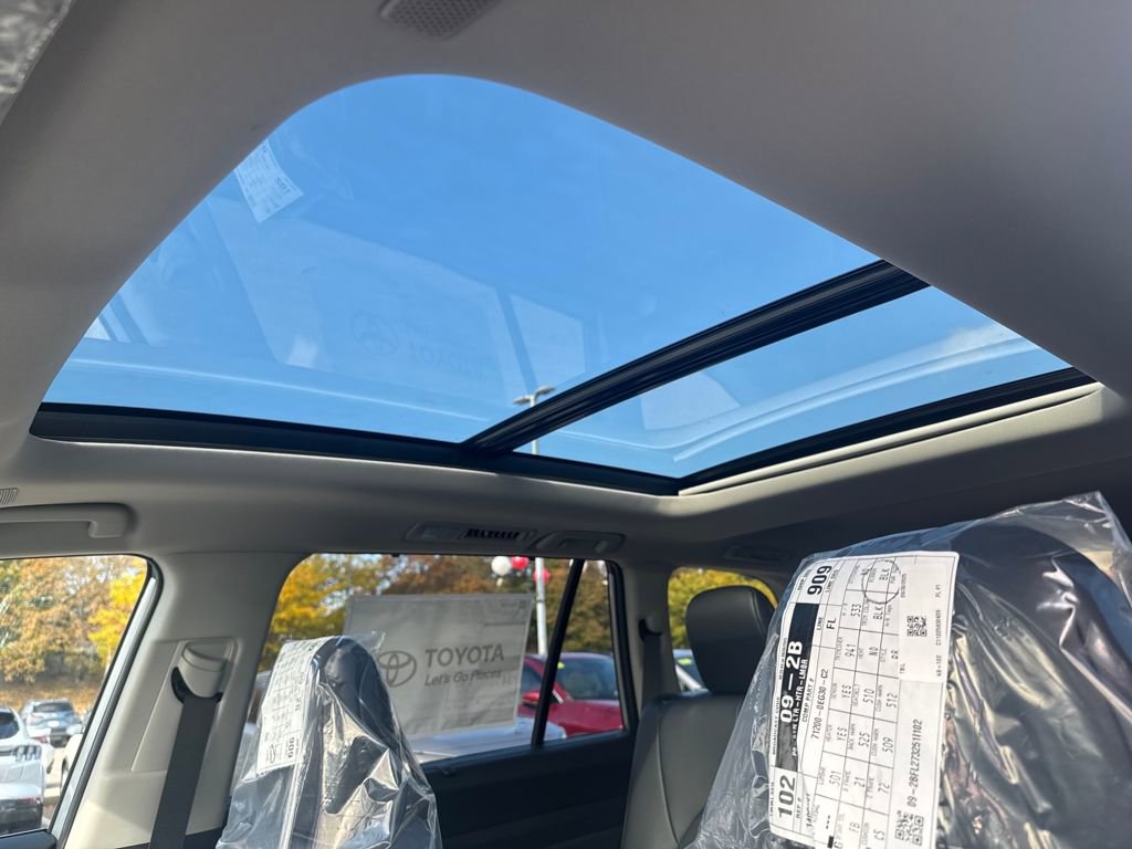 New 2026 Toyota Grand Highlander XLE image 19