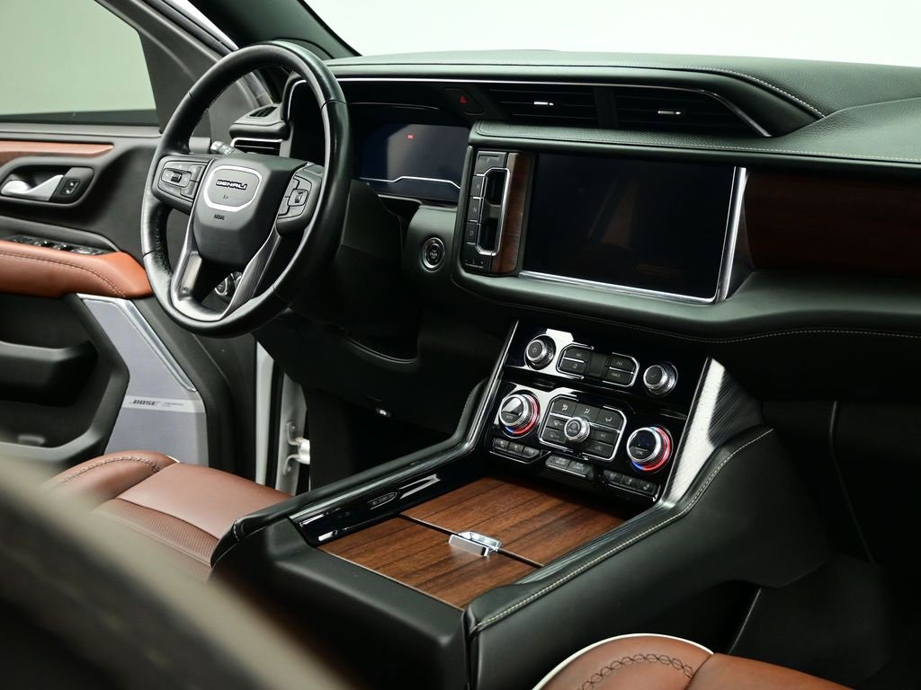 Used 2023 GMC Yukon XL Denali Ultimate image 39