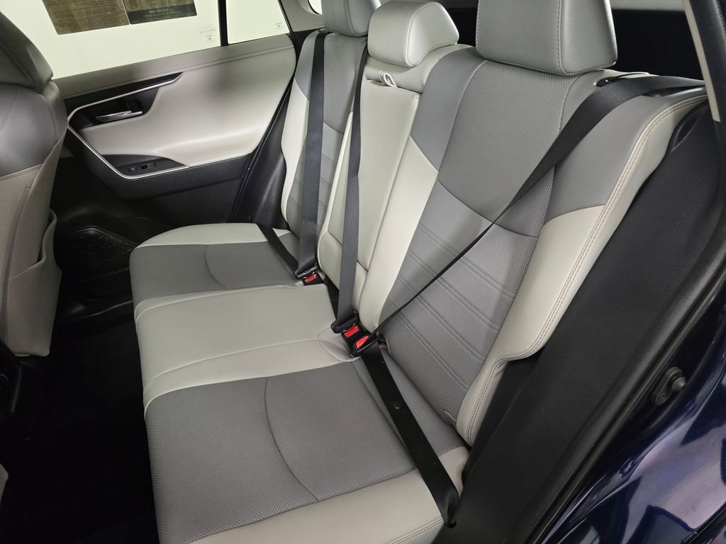 Used 2021 Toyota RAV4 Limited FWD image 19