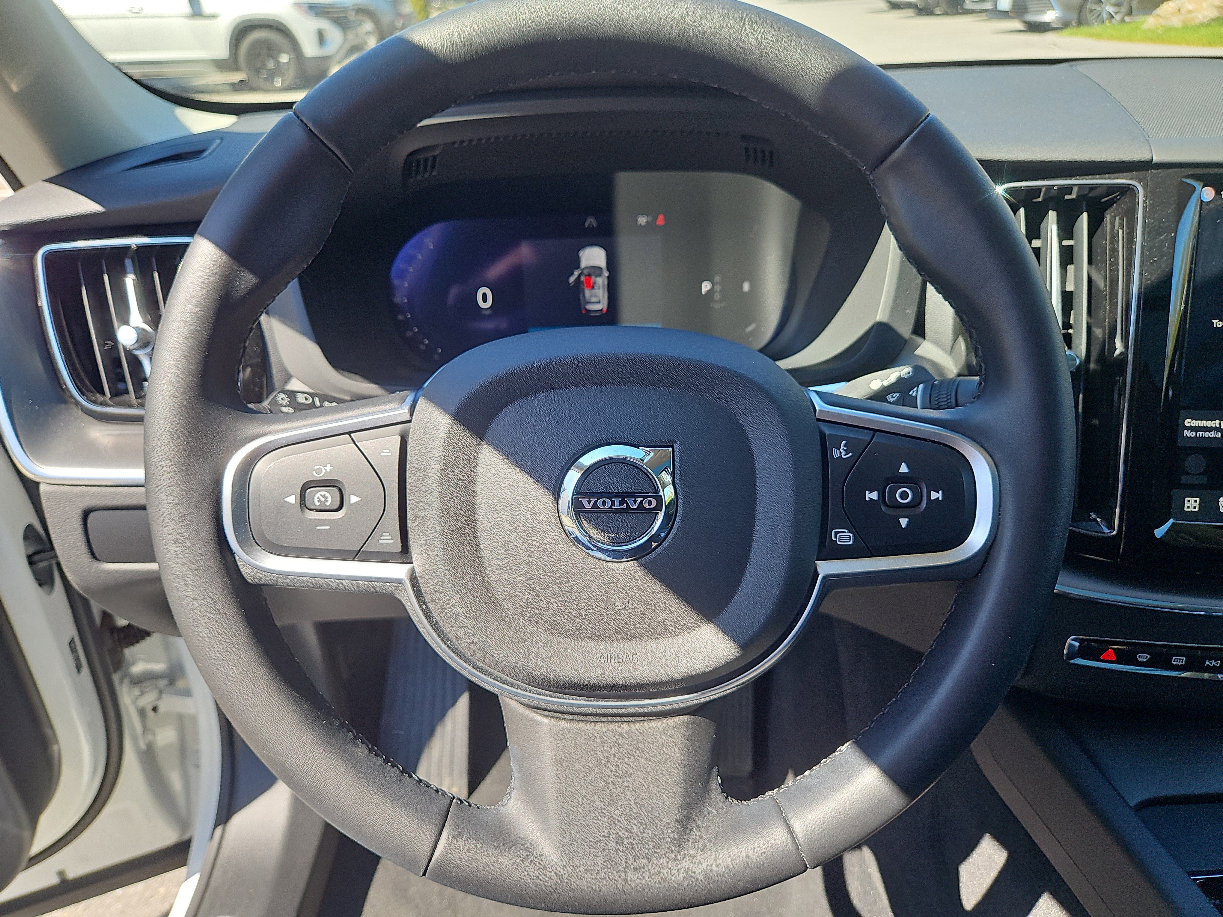 Used 2025 Volvo XC60 B5 Core AWD/4WD image 21