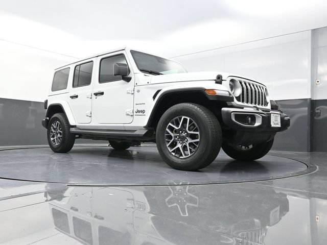 Used 2024 Jeep Wrangler Unlimited Sahara AWD/4WD image 19