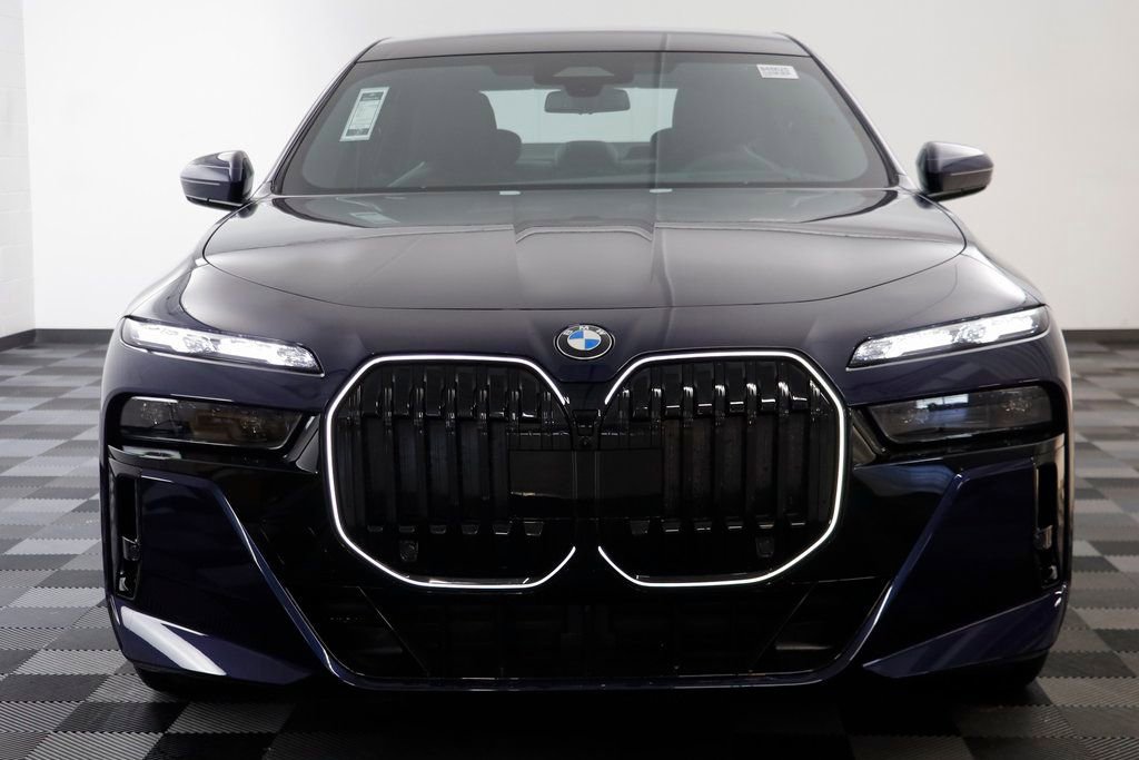 New 2026 BMW 760i xDrive w/ Executive Package image 24
