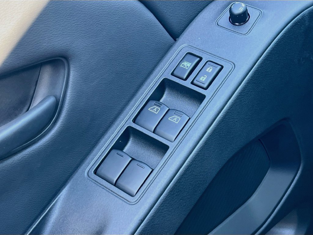 New 2027 Nissan Frontier SV w/ SV Convenience Package RWD image 17