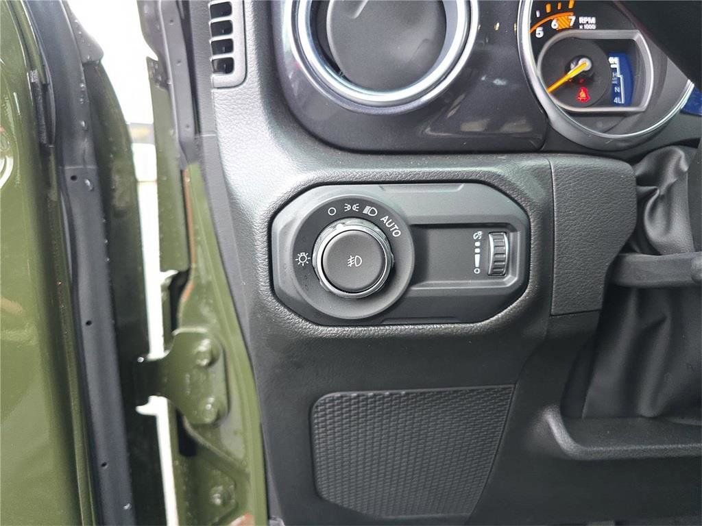 Used 2023 Jeep Wrangler Rubicon 392 image 34