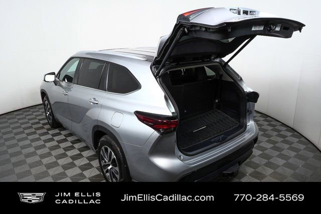 Used 2024 Toyota Highlander XLE image 28