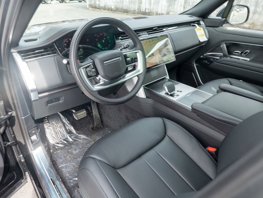 New 2026 Land Rover Range Rover Long Wheelbase Autobiography image 11