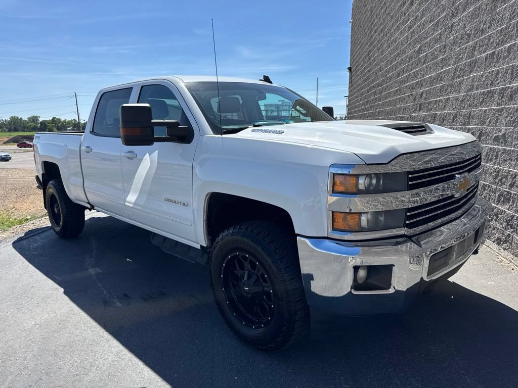 Used 2018 Chevrolet Silverado 2500 LT w/ LT Fleet Convenience Package AWD/4WD image 4