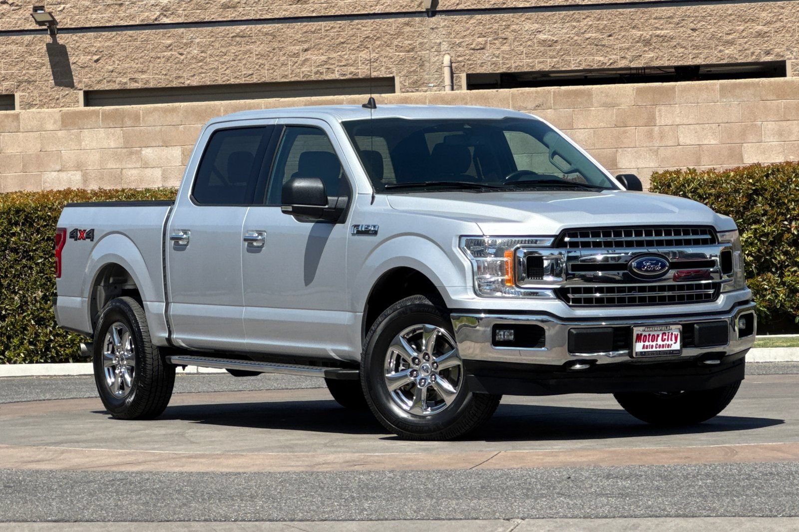 Used 2019 Ford F150 XLT w/ Equipment Group 302A Luxury AWD/4WD image 2