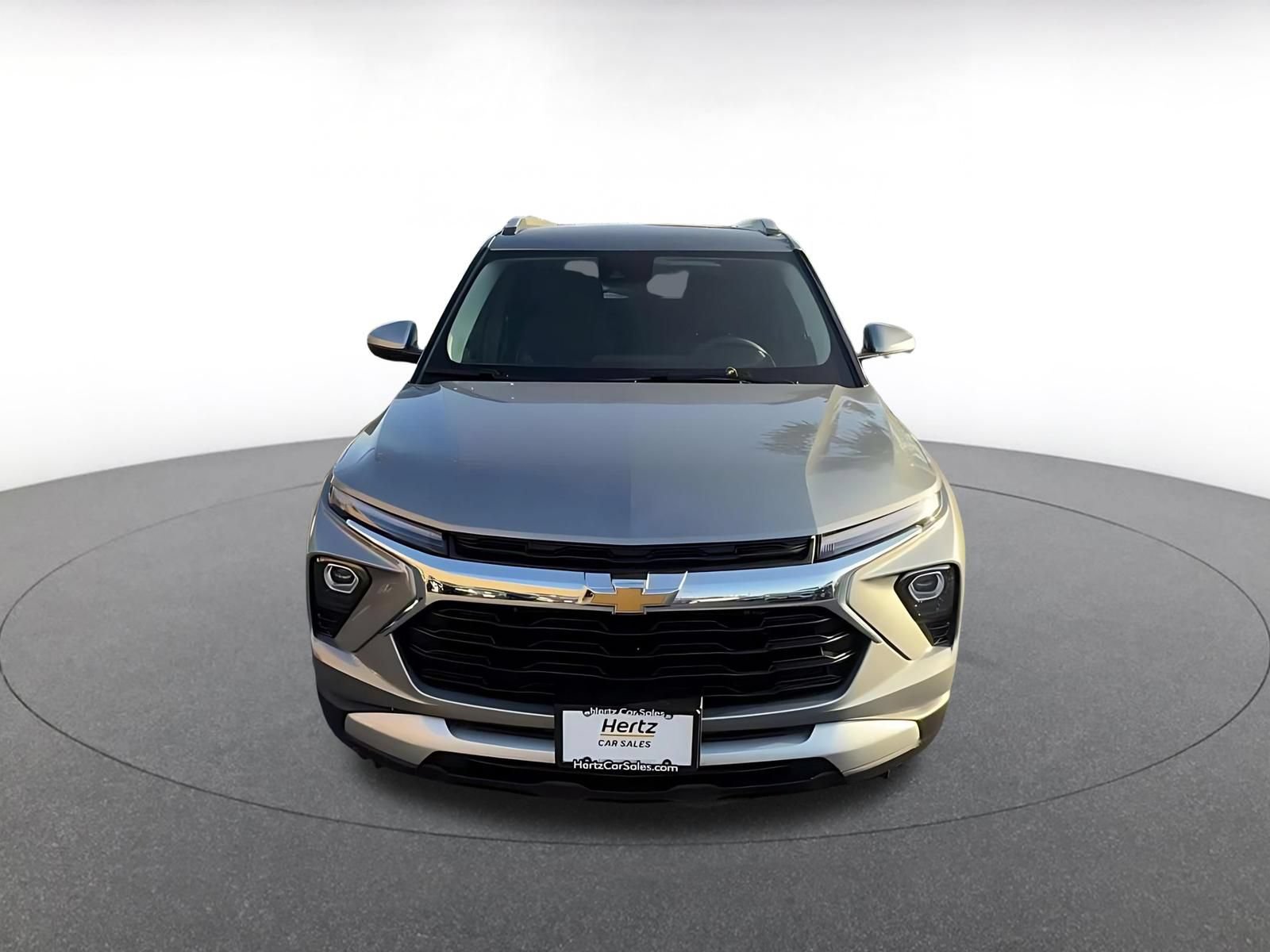 Used 2025 Chevrolet TrailBlazer LT FWD image 4