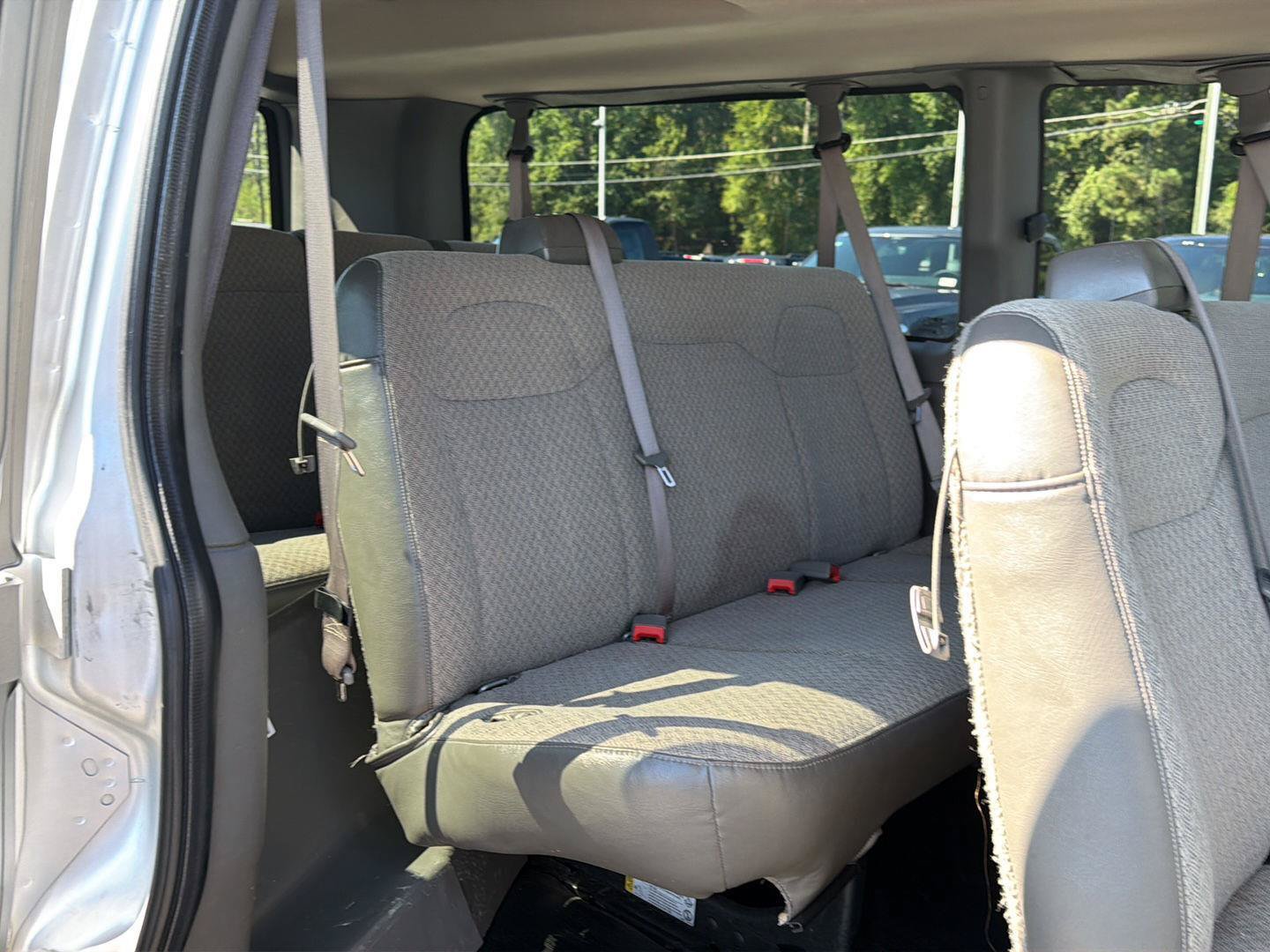 Used 2023 Chevrolet Express 3500 LS w/ Chrome Appearance Package RWD image 12