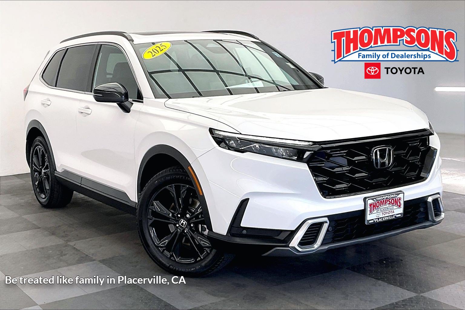 Used 2025 Honda CR-V Sport Touring image 1