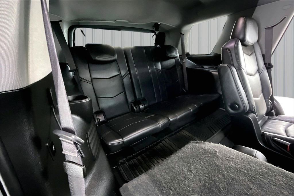 Used 2016 Cadillac Escalade Premium image 27