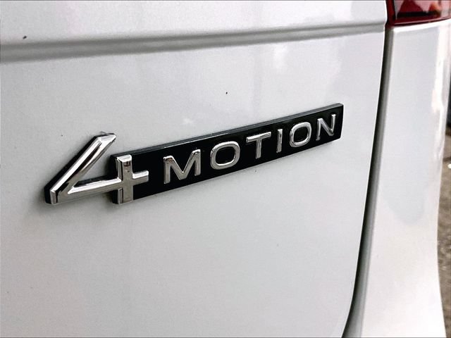 Used 2024 Volkswagen Tiguan SEL R-Line AWD/4WD image 13