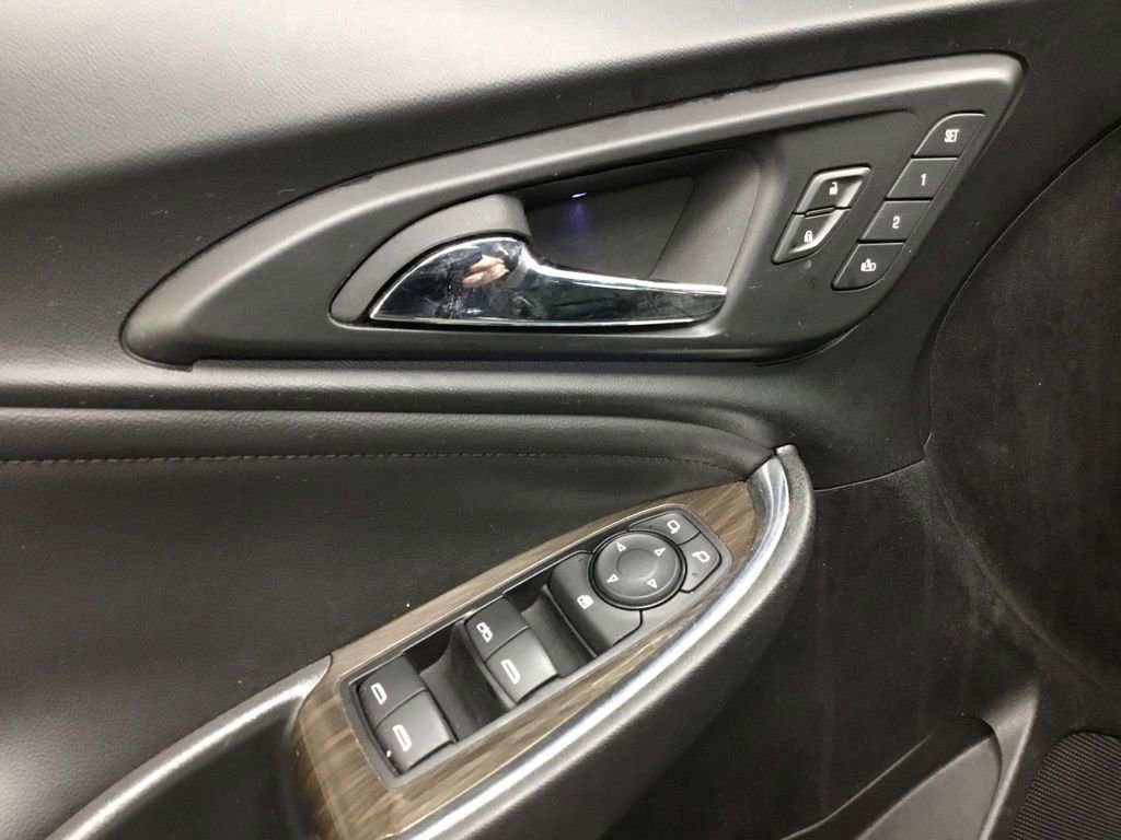 Used 2024 Chevrolet Malibu LT image 7