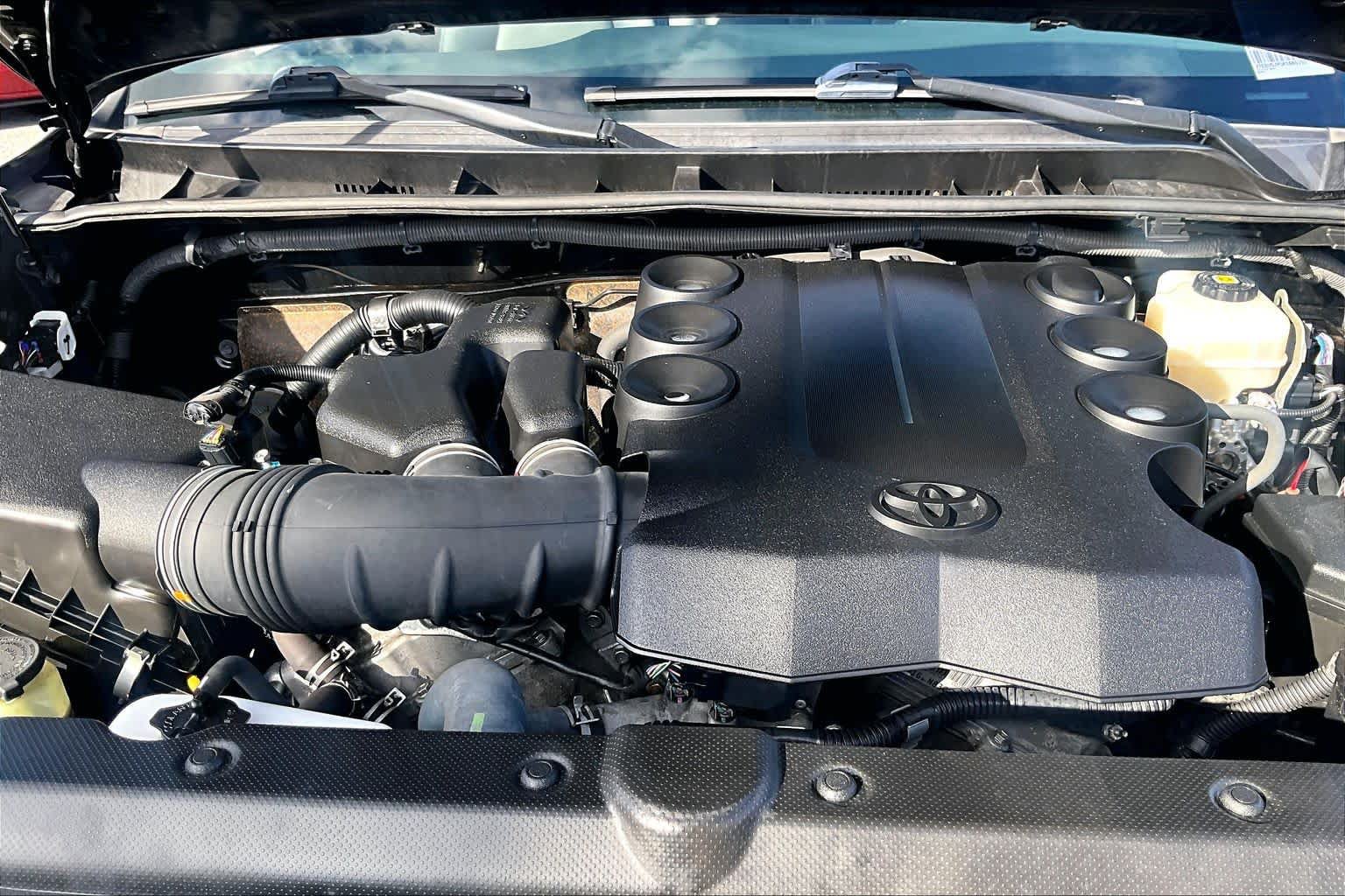 Used 2019 Toyota 4Runner Limited AWD/4WD image 32