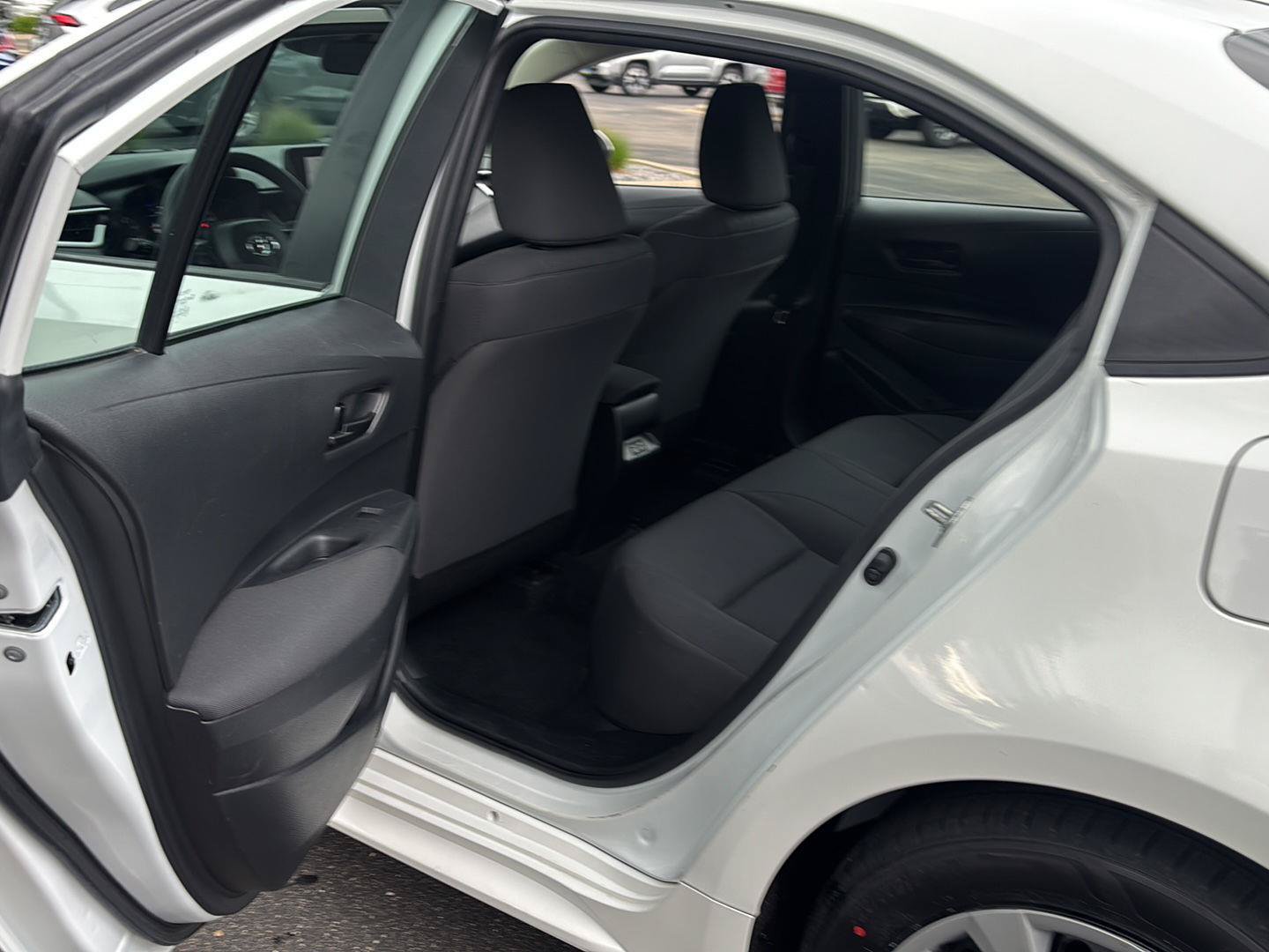 Used 2024 Toyota Corolla LE FWD image 23