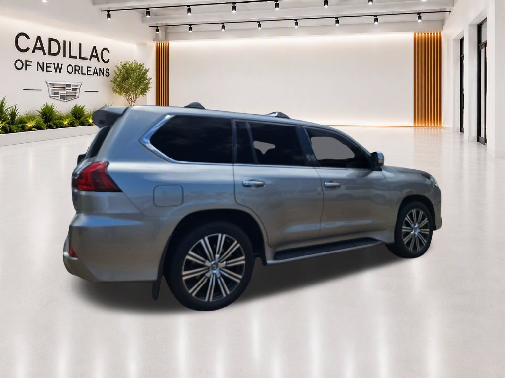 Used 2021 Lexus LX 570 4WD w/ Luxury Package image 3