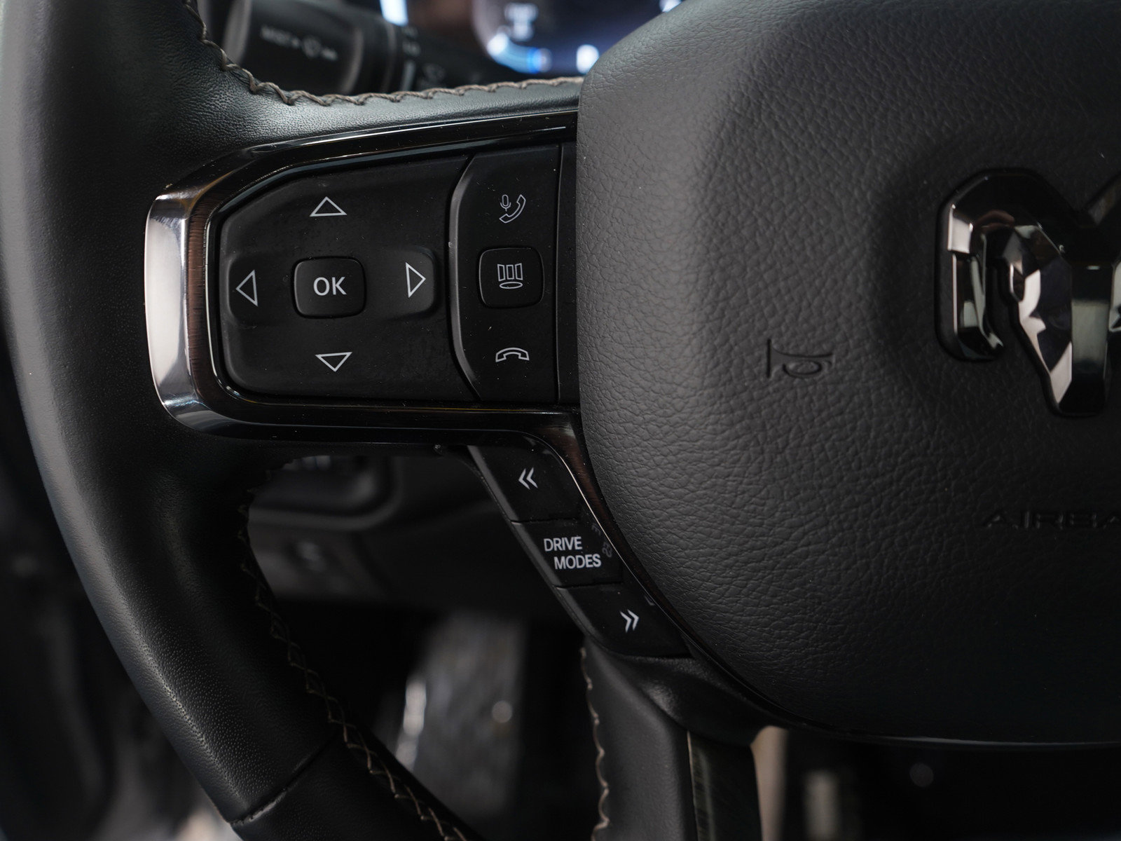 Used 2025 RAM 1500 Limited image 29