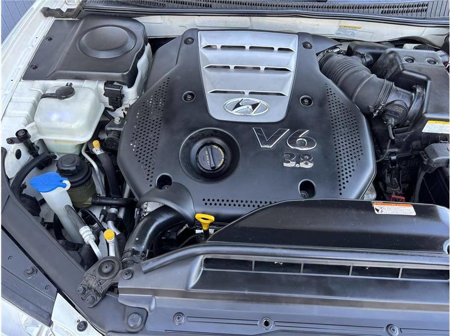 Used 2007 Hyundai Azera Limited image 21