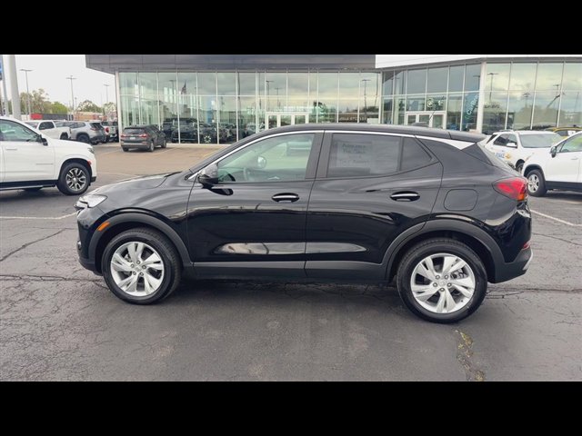 Certified 2024 Buick Encore GX Preferred w/ Comfort Package AWD/4WD image 5