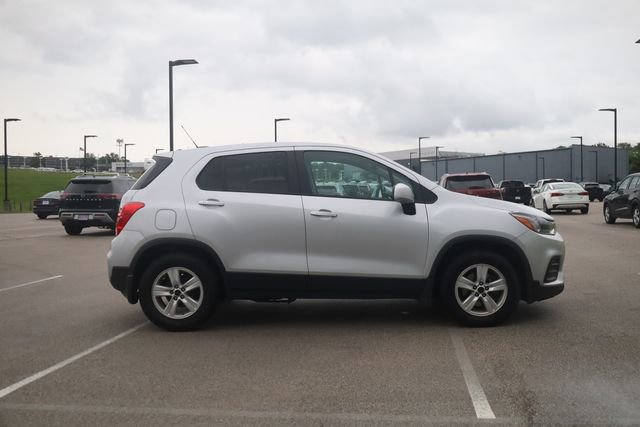 Used 2020 Chevrolet Trax LS w/ Tint and Cruise Package FWD image 3