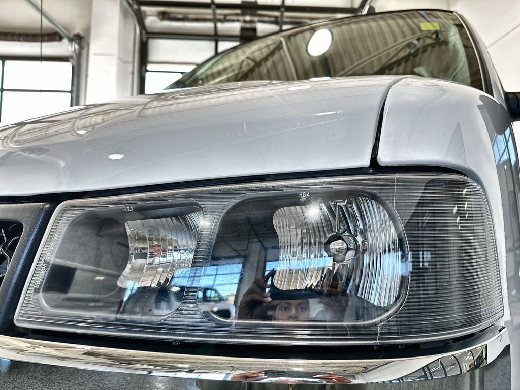 Used 2024 Chevrolet Express 2500 w/ Driver Convenience Package image 25