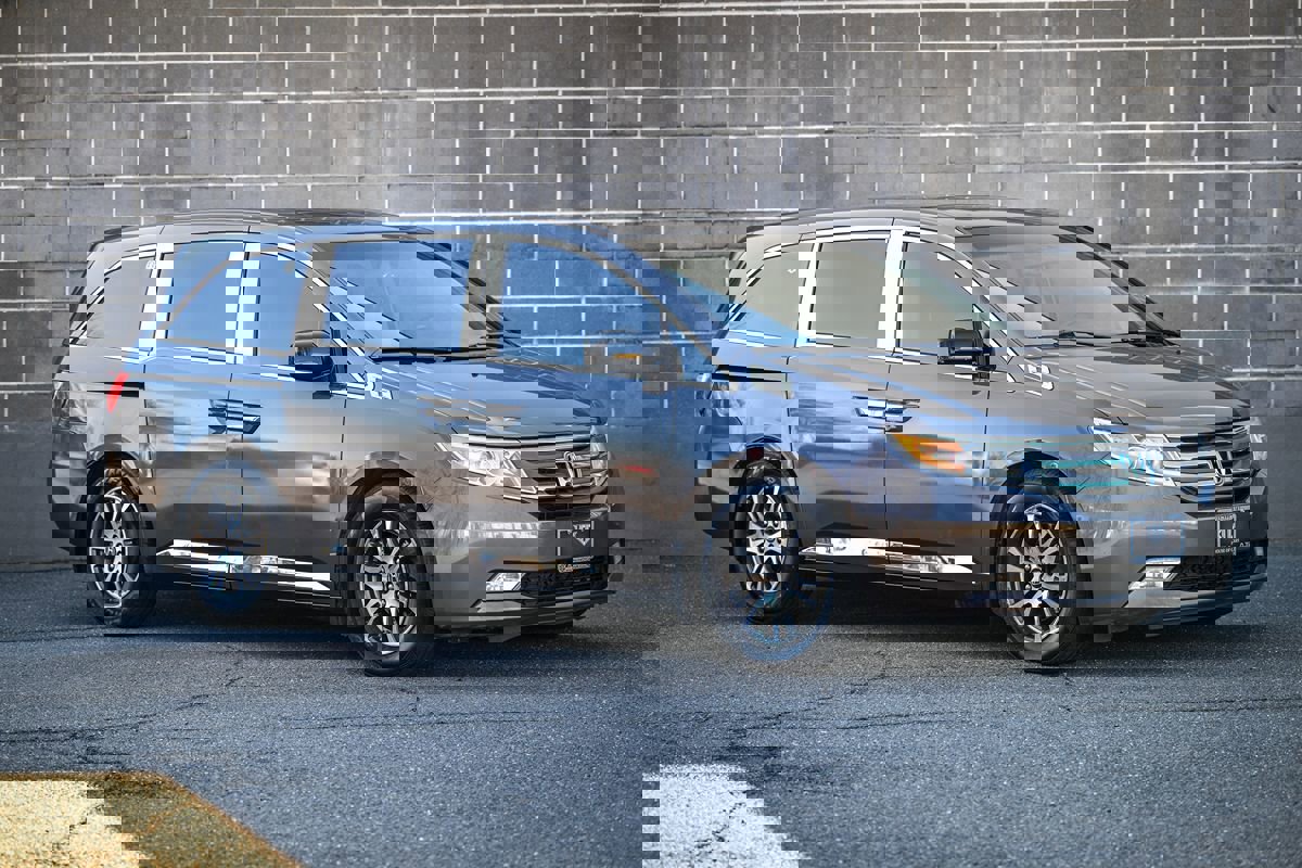 Used 2011 Honda Odyssey EX-L image 2