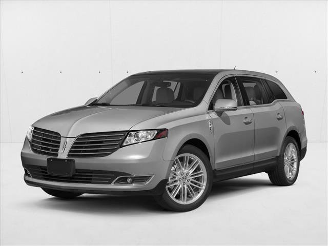 Used 2019 Lincoln MKT AWD image 1